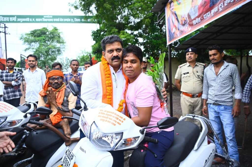 Chhattisgarh | लोगों की सेवा और क्षेत्र विकास हमारी प्राथमिकता – उपमुख्यमंत्री विजय शर्मा