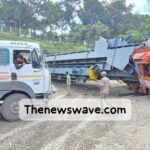 BIG BREAKING NEWS | केशकाल घाटी से गुजरने वाले हो जाएं सावधान, सड़क पर पलटी विशालकाय ट्रेलर, लगा लंबा जाम…