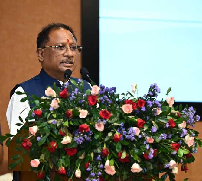 Chhattisgarh | मुख्यमंत्री की समीक्षा बैठक, जर्जर स्कूलों और स्वास्थ्य सेवाओं में सुधार के निर्देश