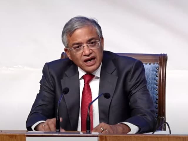 ECI Press Conference: ‘वोट चोरी’ जैसे झूठे आरोपों से हम डरते नहीं… मुख्‍य चुनाव आयुक्‍त का व‍िपक्ष को करारा जवाब, बोले- “बिहार के 7 करोड़ से अधिक मतदाता हमारे साथ