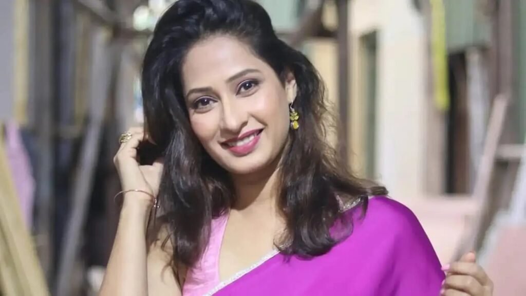 Priya Marathe Passes Away : ‘पवित्र रिश्ता’ फेम एक्ट्रेस प्रिया मराठे ने दुनिया को कहा अलविदा, कैंसर से हार गई जिंदगी की जंग