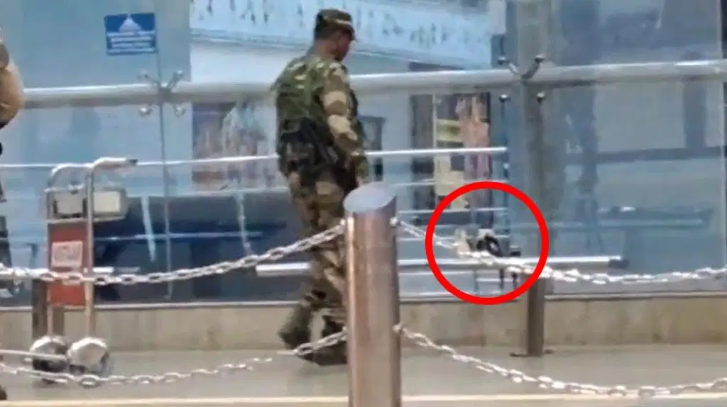 Raipur Airport में लावारिस बैग मिलने से मचा हड़कंप