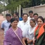 बूढ़ा तालाब चौपाटी की फिर खुली दुकानें! महापौर मीनल चौबे ने शिकायत पर निरीक्षण कर करवाया सील