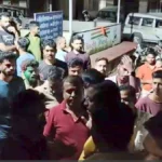 गणेश विसर्जन में हादसा : डीजे की धुन पर नाच रहे 15 साल के बच्चे की मौत, हार्टअटैक की आशंका, अस्पताल में नहीं थे डॉक्टर, लोगों ने किया जमकर हंगामा