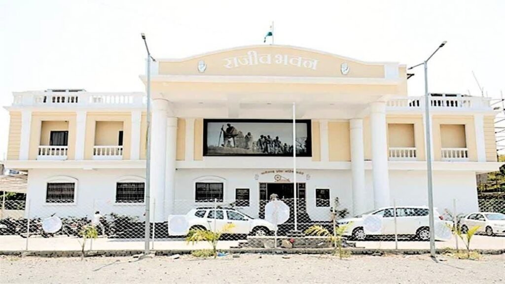 3200 करोड़ रुपये का शराब घोटाला मामला : कांग्रेस मुख्यालय पहुंची ईडी की टीम, महामंत्री मलकीत गैदु को सौंपा चालान