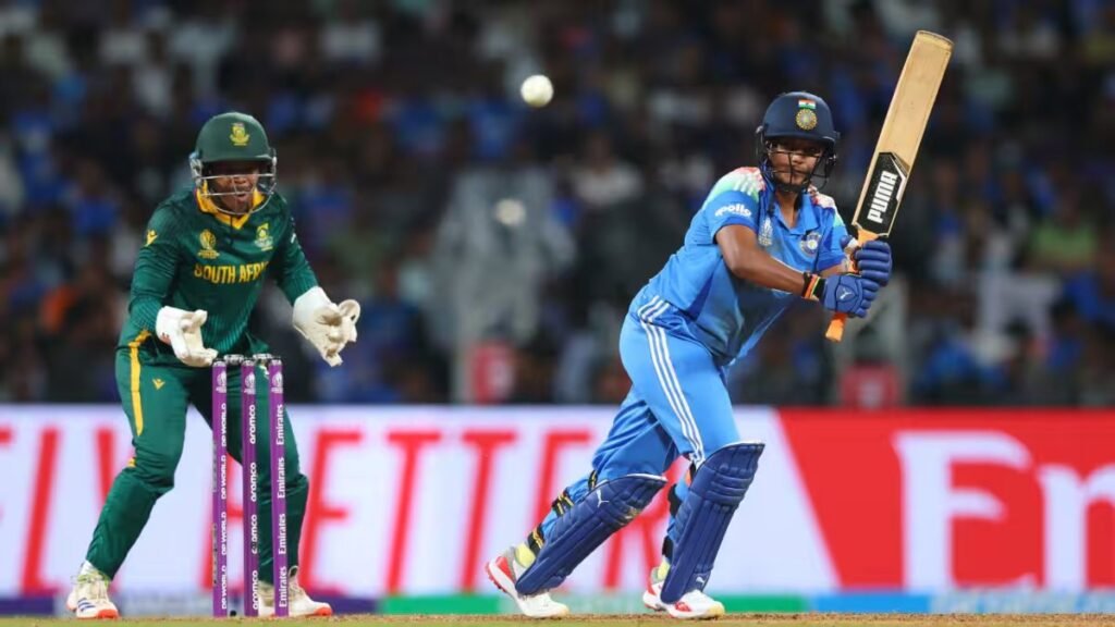 IND W vs SA W World Cup 2025 Final: भारत ने साउथ अफ्रीका को 299 रन का दिया लक्ष्य, शैफाली और दीप्ति ने जड़े अर्धशतक, आयाबोंगा खाका ने झटके 3 विकेट