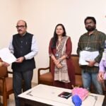 SIR अभियान 2025: मुख्य सचिव ने खुद भरा गणना प्रपत्र, BLO कर रहे घर-घर सर्वे…