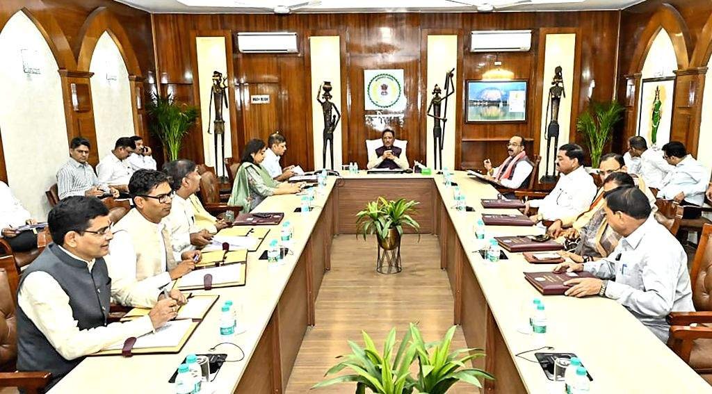 CG News : साय कैबिनेट की अहम बैठक शुरू, मानसून सत्र, खरीफ सीजन और ट्रांसफर पॉलिसी पर हो सकती है चर्चा