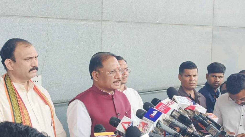 दिल्ली दौरे से लौटे विष्णुदेव साय : मुख्यमंत्री ने कहा – प्रदेश के सभी कोचिंग संस्थानों की होगी जांच… आपातकाल की शिक्षा जरूरी… अब आयुर्वेद एम्स!