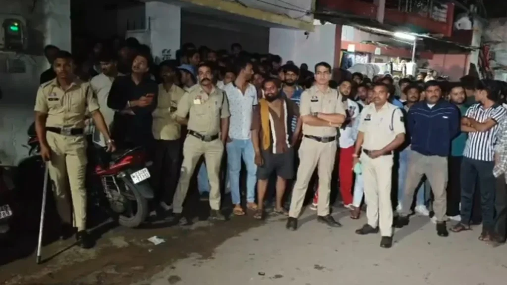 बड़ी खबर : राजधानी में सामूहिक आत्महत्या, एक ही परिवार के 5 लोगों ने जहर खाकर दी जान, इलाके में फैली सनसनी