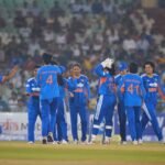 IND W vs ZIM W 2nd T20I: 67 गेंद बाकी रहते भारत ने जीता मैच, जिम्बाब्वे को 8 विकेट से रौंदकर सीरीज में बनाई 2-0 की अजेय बढ़त, शेफाली वर्मा ने जड़ा अर्धशतक